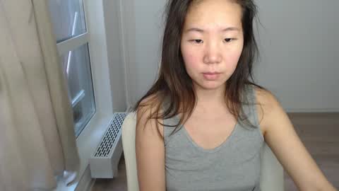 mira_g online show from 02/13/25, 10:23