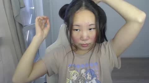 mira_g online show from 02/25/25, 12:55