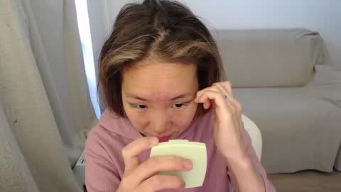 mira_g online show from 09/26/25, 06:17