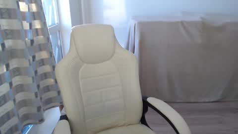 mira_g online show from 02/06/26, 12:41