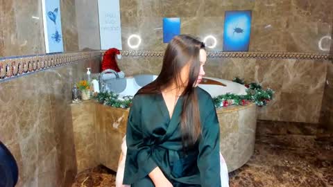 Snapshot of mira_karter chatting on 01/18/25, 01:52 Mira online show from 01/18/25, 01:52