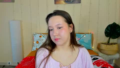Mira online show from 04/18/26, 04:27