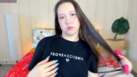 Mira online show from 04/19/26, 02:44