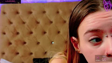 mira_lynxx online show from 11/26/25, 05:19