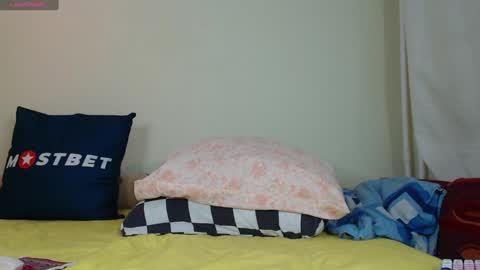 mira_one_ online show from 12/11/24, 11:08