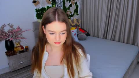 Emma online show from 01/24/25, 04:06