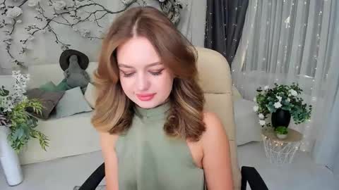 Emma online show from 10/05/25, 10:13