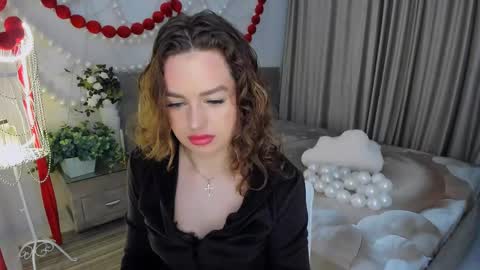 Emma online show from 04/19/26, 03:06