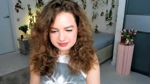 Emma online show from 04/20/26, 04:10