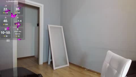 Meera online show from 01/05/25, 03:23