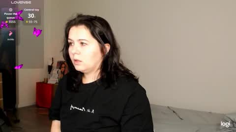 Meera online show from 11/30/25, 05:17