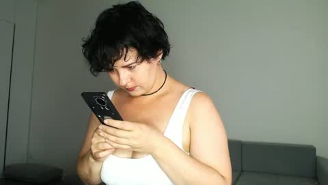 Meera online show from 07/10/26, 12:19