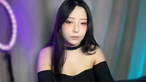 Snapshot of mirafloat chatting on 09/17/25, 12:40 mirafloat online show from 09/17/25, 12:40