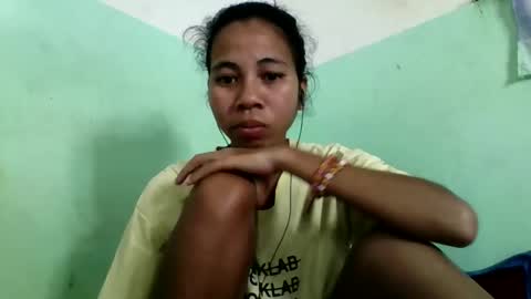 Snapshot of mirah881 chatting on 10/26/25, 06:25 mirah881 online show from 10/26/25, 06:25