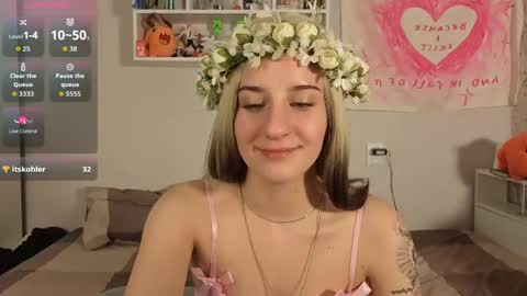 Cassie online show from 04/18/26, 08:09