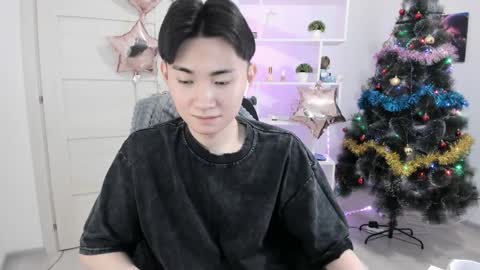              online show from 12/25/24, 04:54