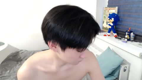 Snapshot of miram_yoo chatting on 04/06/26, 03:26 online show from 04/06/26, 03:26