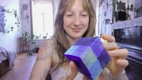 Snapshot of miranda2_0 chatting on 02/04/26, 10:54 miranda2_0 online show from 02/04/26, 10:54