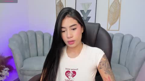 miranda_crawfor online show from 04/23/26, 03:14