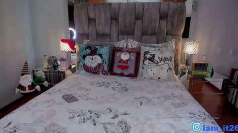 Miranda online show from 12/15/25, 12:26