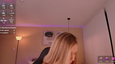 Snapshot of mirandashaw chatting on 12/27/24, 12:07 Miranda Shaw online show from 12/27/24, 12:07