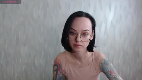 Mira online show from 02/11/25, 03:18