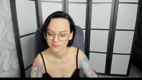 Mira online show from 03/11/25, 09:15