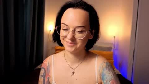 MiraSkyy online show from 10/04/25, 02:48