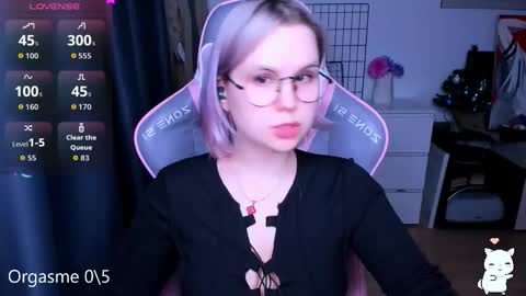 Kira online show from 03/08/26, 06:01