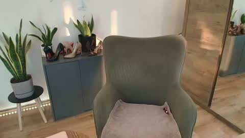Mirela online show from 06/22/26, 03:19