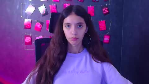 Snapshot of miri_miss chatting on 10/27/25, 01:37 Miri online show from 10/27/25, 01:37