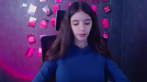 Snapshot of miri_miss chatting on 12/23/25, 06:44 Miri online show from 12/23/25, 06:44