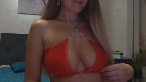 miriam04 online show from 12/03/24, 09:56