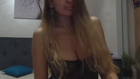 miriam04 online show from 12/11/24, 10:16