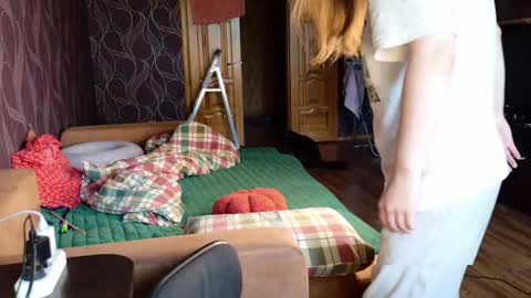 Snapshot of miriamor chatting on 05/19/26, 06:53 Mira online show from 05/19/26, 06:53