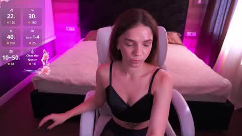 Snapshot of miriellenymph chatting on 09/18/25, 12:40 Mira online show from 09/18/25, 12:40