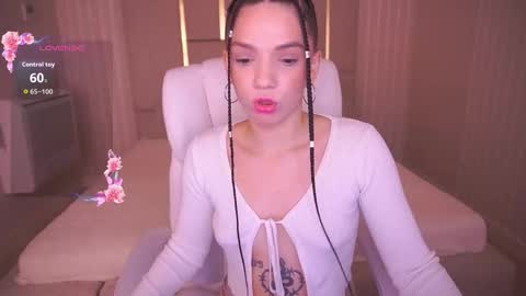 Snapshot of miriellenymph chatting on 12/01/25, 07:02 Mira online show from 12/01/25, 07:02