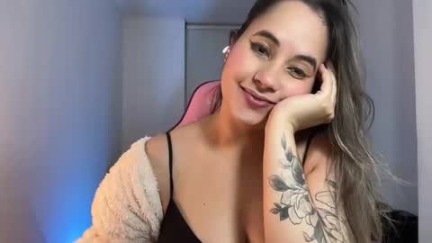 Snapshot of mirilinda chatting on 02/09/25, 07:38 mirilinda online show from 02/09/25, 07:38