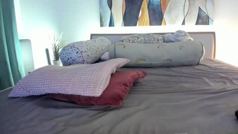 Eva online show from 11/07/25, 07:25