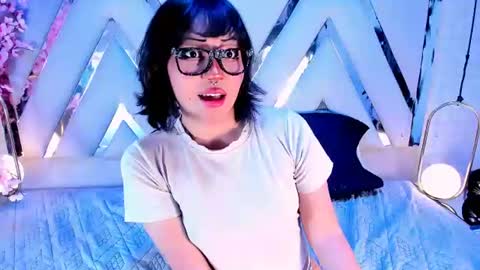 Snapshot of misa_saoki chatting on 07/18/26, 05:11 online show from 07/18/26, 05:11