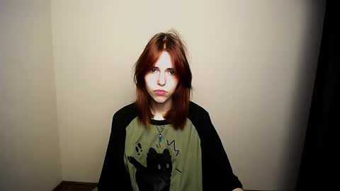 misaki_chan_ online show from 11/24/25, 02:06