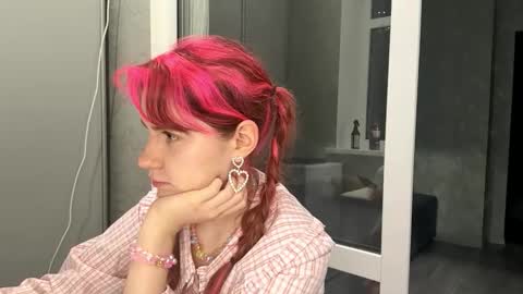 Molly online show from 09/14/25, 05:56