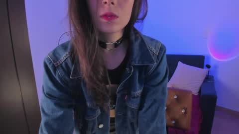 KRAVE  online show from 04/08/26, 10:32