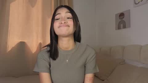 Snapshot of mishelle___7 chatting on 09/26/25, 03:49 Shell online show from 09/26/25, 03:49