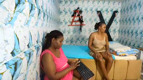 Snapshot of mishyfreaky chatting on 06/20/26, 10:12 Mishy online show from 06/20/26, 10:12