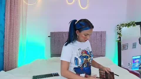 misofialeal online show from 04/11/26, 06:45