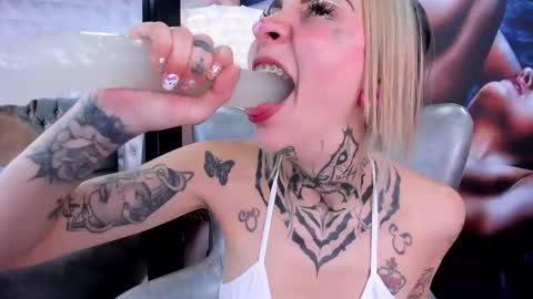 miss___angel online show from 02/27/25, 06:09