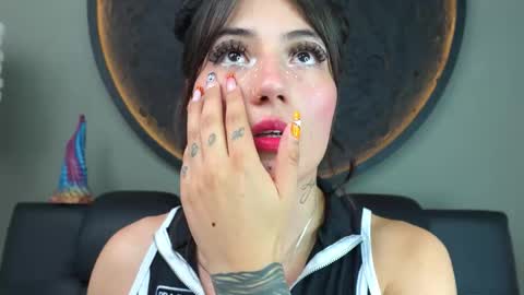 Charlotte online show from 10/23/25, 06:17