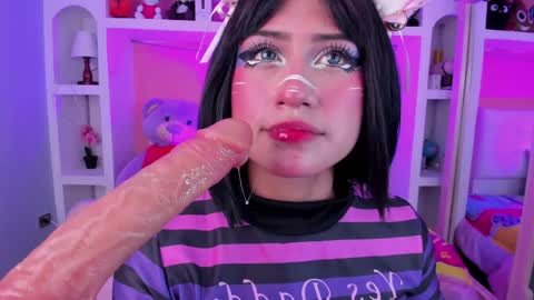 Snapshot of miss___megan chatting on 04/30/26, 02:40 Megan online show from 04/30/26, 02:40