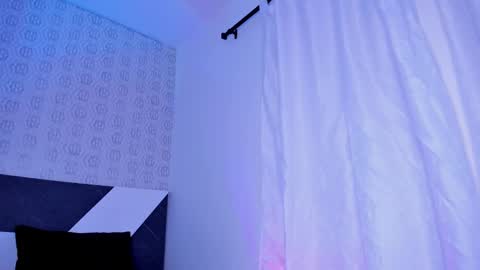 Snapshot of miss__charlotte_ chatting on 01/19/25, 07:15 Charlotte online show from 01/19/25, 07:15
